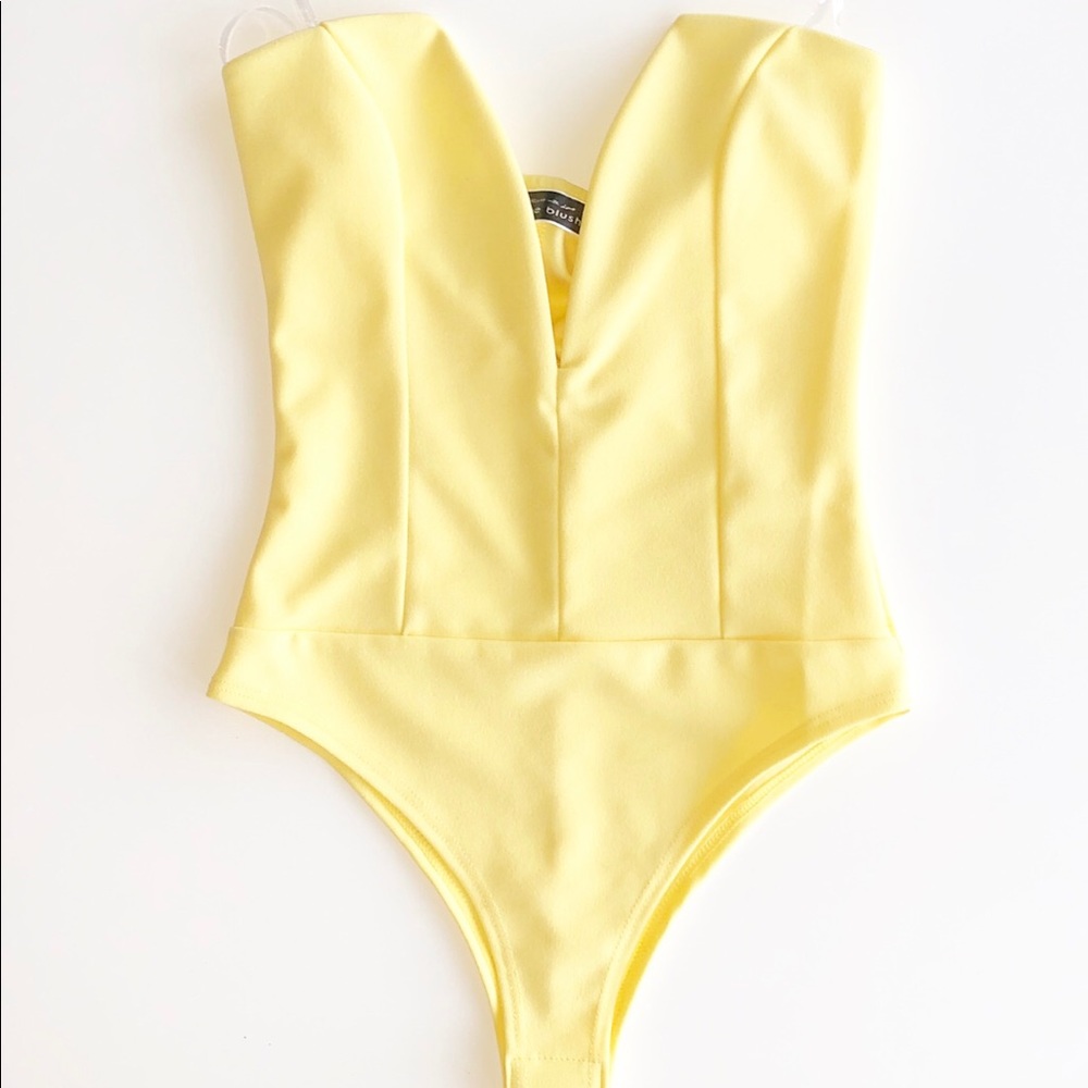 NWT Plunging V-Cut bodysuit